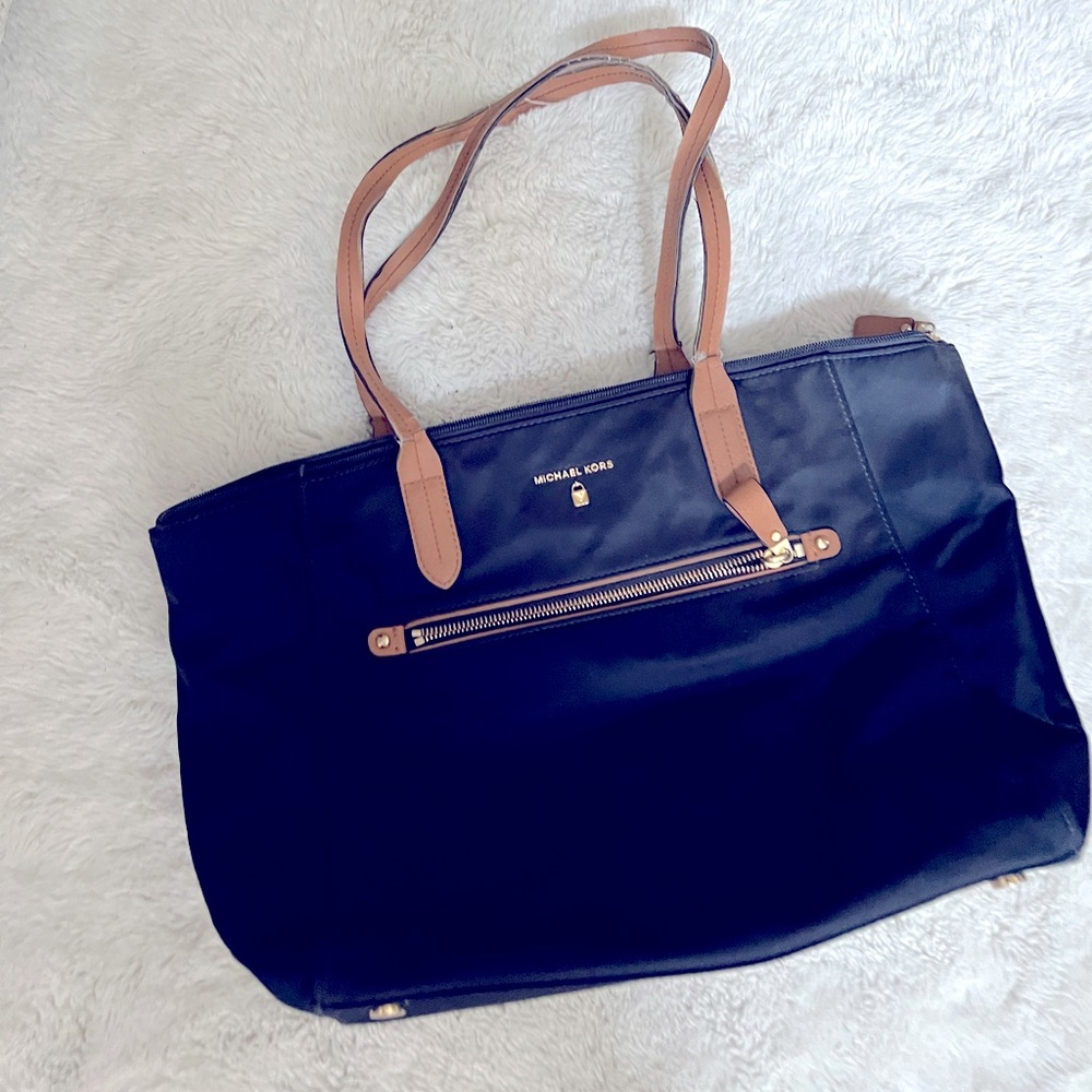 Michael Kors Tote bag.